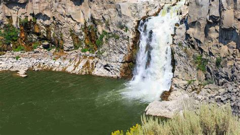 15 Gorgeous Waterfalls In Twin Falls You Can't Miss In Idaho