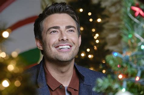 Jonathan Bennett Is Honored to Be in The Christmas House | POPSUGAR ...