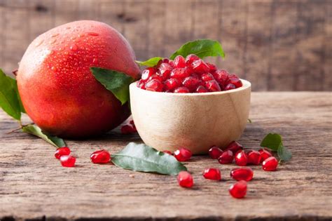 अनार को रोजाना खाने से मिलेंगे ये अनेक फायदे 10 Health Benefits Of Daily Eating Pomegranate