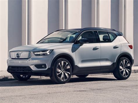 Auto Nuove Volvo XC40 Recharge Elettrico Single Motor Extended Range