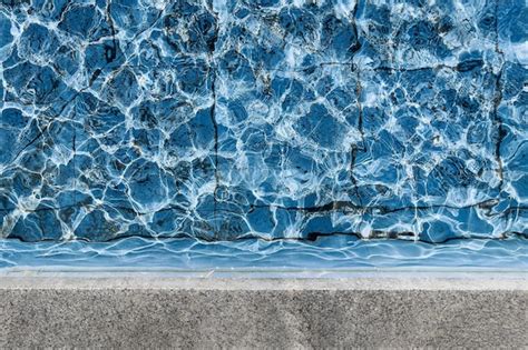 Fondo De Agua Azul De La Piscina Agua Ondulada En La Piscina Con