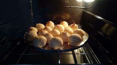 Assando pão de queijo no Forno Elétrico Layr Luxo Inox YouTube