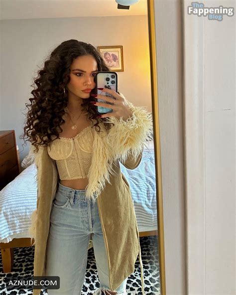 Madison Pettis Sexy Shows Off Her Hot Figure In Various Social Media