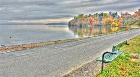 A Lonely Park Bench In November A Lonely Park Bench In Nov Flickr