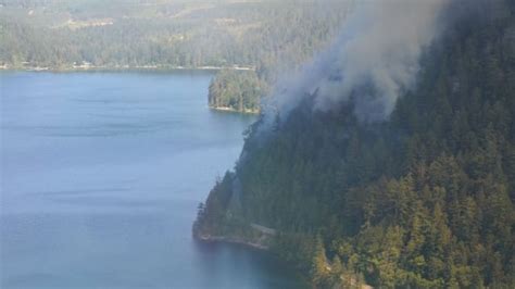 A Wildfire Closed Down A Vancouver Island Highway Local Businesses Say