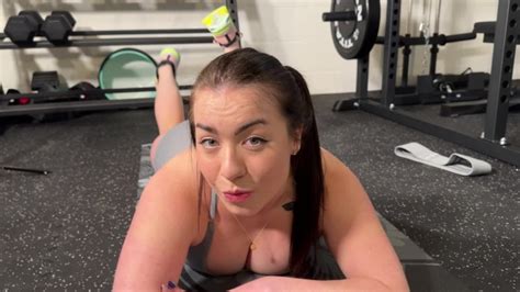 Thick Brunette Gym Warmup Bouncing And Swinging Natural Tits Luna Baylee Xxx Mobile Porno