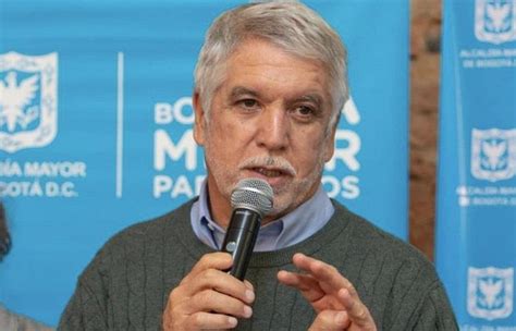 Enrique Peñalosa Asegura Que Transmilenio Es La única Posiblidad En