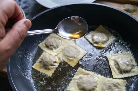 Tortelli Ai Funghi Porcini Con Tartufo Bianco Cooking Italy