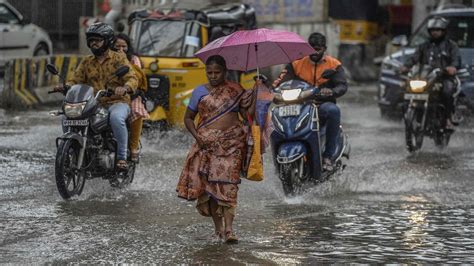 Hyderabad Witnesses Heavy Rains Orange Alert Issued In Several Districts Today News