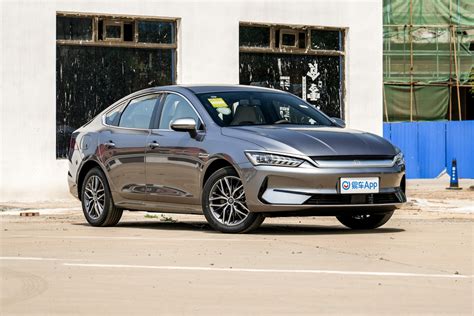 秦PLUS新能源EV 冠军版 510km 领先型侧前45度车头向右水平图片 汽车图片大全 易车