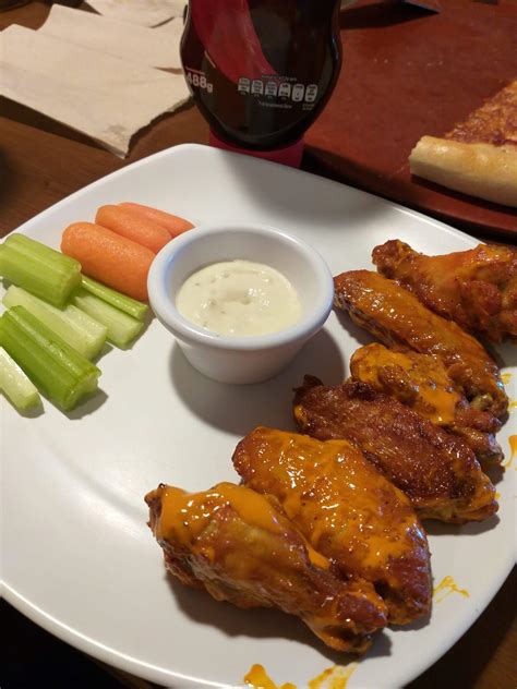 Spicy Garlic Wings Pizza Hut at Alex Mckean blog