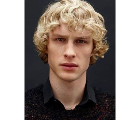 25 Best Curly Hairstyles For Men For All Hair Lengths Fabbon