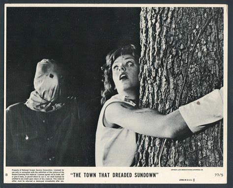 Dawn Wells Masked Man Tree The Town That Dreaded Sundown