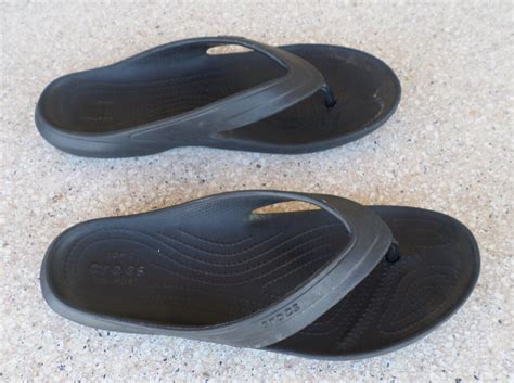 Crocs Iconic Comfort Black Flip Flop Thong Sandals Gem