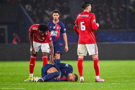 Psg La Gravité De La Blessure De Mbappé Est Connue