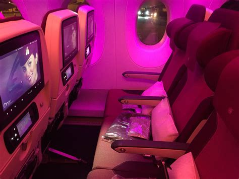 Flight Review Qatar Airways New Economy Class Qr Sin Doh Airbus