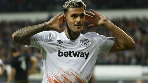 Anderlecht 0 West Ham 1 Scamacca Strikes Again As New Signing Comes Off Bench To Keep Moyes