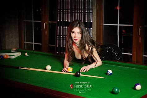 Toutiao Girls 2019 10 20 Billiard Queen Models Vibe Page 2