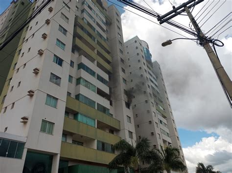 Inc Ndio Em Pr Dio Residencial De An Polis Assusta Moradores E Mobiliza