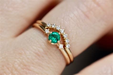 14K Gold Emerald Diamond Ring