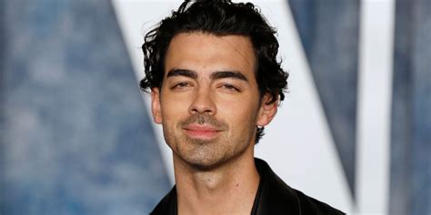 Il na de son côté pas envie de sabaisser à ça Joe Jonas réagit au