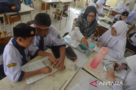 Foto Implementasi Kurikulum Merdeka Di Sekolah Antara News Aceh