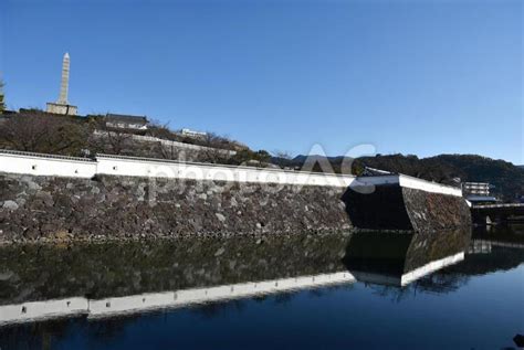 山梨県 舞鶴城公園 甲府城跡 堀 No 4192132｜写真素材なら「写真ac」無料（フリー）ダウンロードok