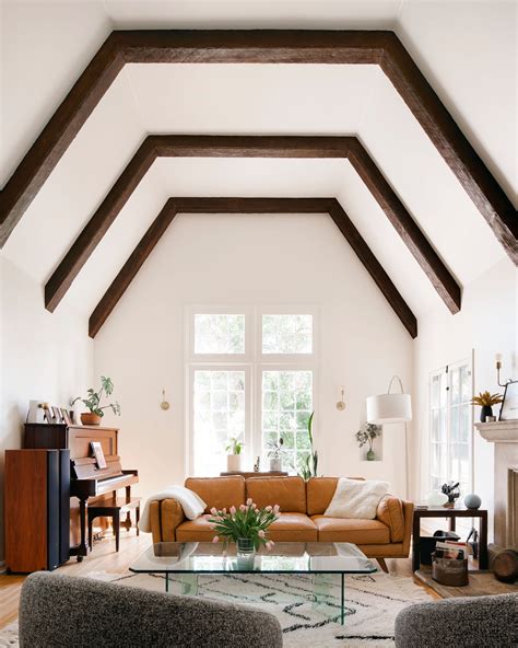 A Dated and Tired Tudor-Style House in Los Angeles Is Transformed into