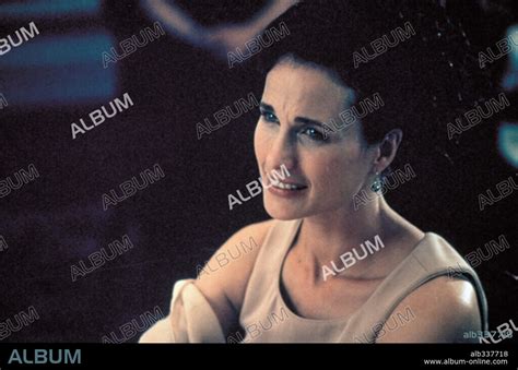 ANDIE MacDOWELL in THE MUSE, 1999, directed by ALBERT BROOKS. Copyright ...