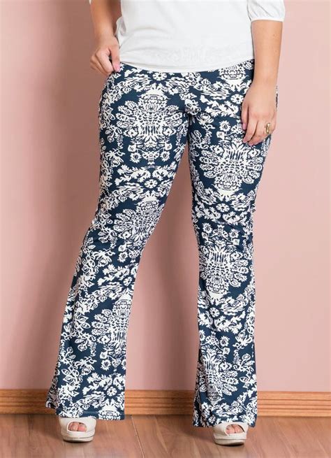 Calça Flare Arabescos Plus Size Marguerite