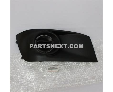 Toyota 52127 0K040 COVER FOG LAMP RH