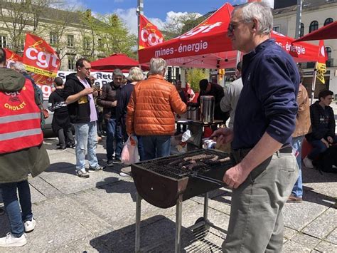 Cholet Manifestation du 1er Mai Je ne mattendais pas à une