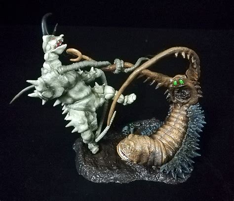 Megahouse: Kaiju: GUDON VS. TWIN TAIL diorama miniature figure, Hobbies & Toys, Toys & Games on ...