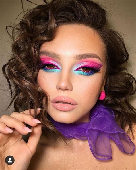 50 Ways To Pull Off The Neon Makeup Trend The Glossychic Neon Makeup