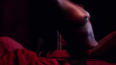 Naked Yetide Badaki In American Gods