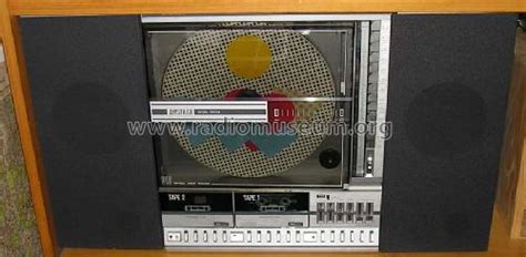 SM104 Radio Amstrad; London, build 1984 ?, 2 pictures, 2 schematics ...