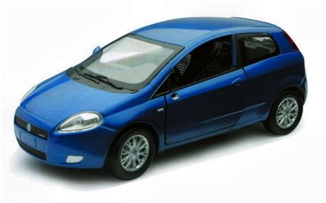 Balocco Ingrosso Modellismo Online Fiat Grande Punto Blue