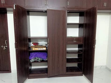 Wooden Door Wardrobe Without Locker At Best Price In Chennai Id