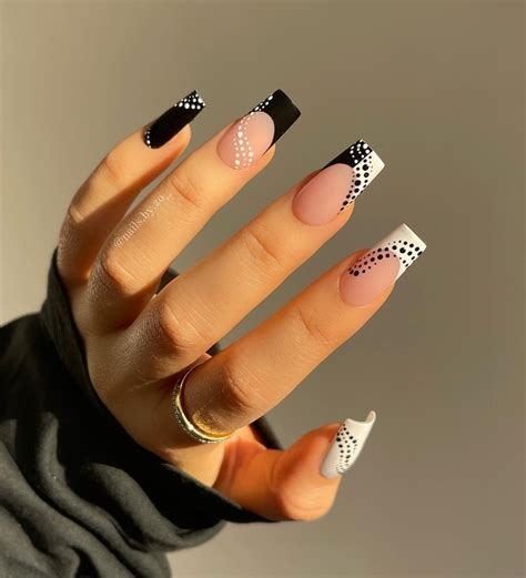 Get Inspired With These Stunning Graduation Nail Ideas Top Trends Perfect Manicure In 2023