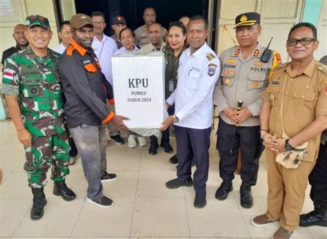 Penjabat Gubernur Papua Selatan Tinjau Kesiapan Pemilu Di Mappi