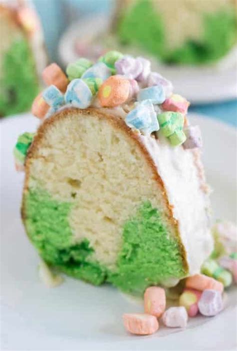 Bundt Cake Decorating Ideas - CakeWhiz