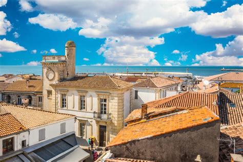 Les 9 Plus Beaux Villages De Camargue