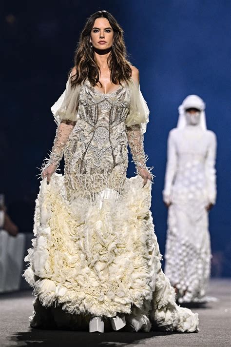 Alessandra Ambrosio Runway