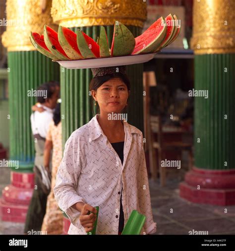 People of Myanmar Stock Photo - Alamy