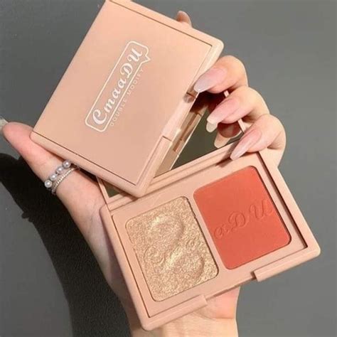 Cmaadu In Double Modify Highlighter Blusher Palette