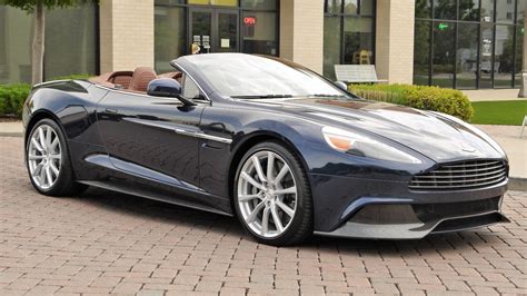 Aston Martin Vanquish Volante