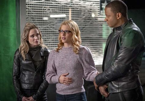 Arrow Series Finale Felicity And Oliver Reunite In The Afterlife