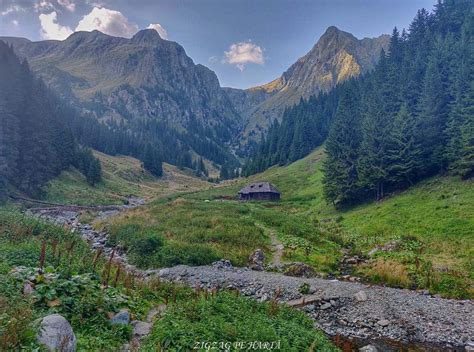 Vârful Moldoveanu - 2544m - Blog de calatorii - ZIGZAG PE HARTĂ