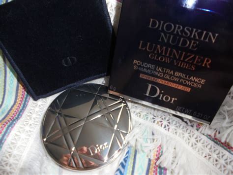 DIOR Diorskin Nude Luminizer Glow Vibes Limitierte Edition 002 Coral