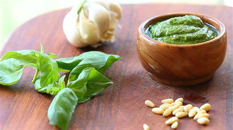 Homemade Italian Basil pesto recipe | Buona Pappa